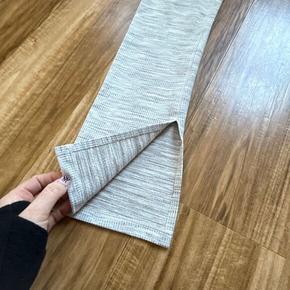 Calia Women’s Essential Ultra Slim Bootcut Pant Size M - Picture 4 of 6